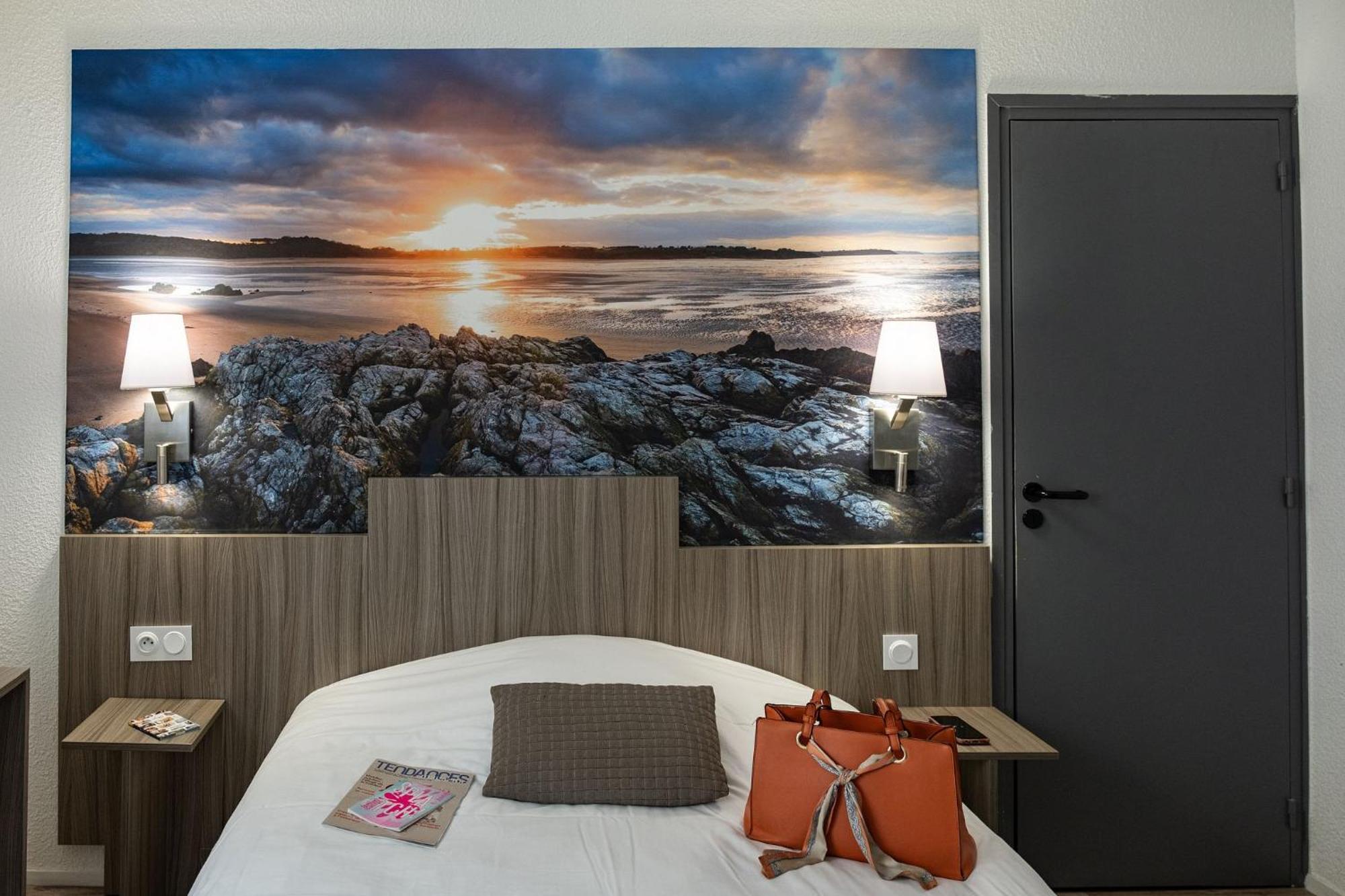 Hotel Contact Du Champ De Mars De Saint-Brieuc